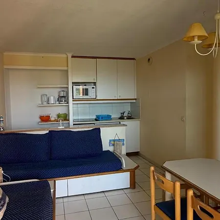 Apartment Rez-de-jardin Pour 4 Pers. A Cap Esterel - Fr-1-504-718